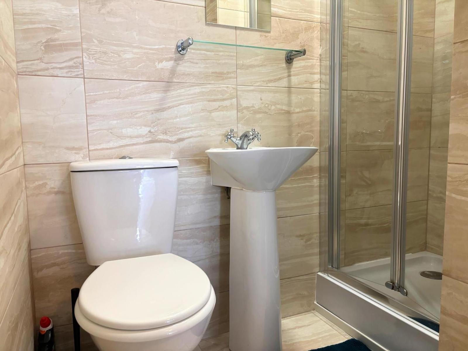 Shirley Apartments, Cozy Studio, Self Check In, 10 Min Drive To City Centre, Walking To Redbridge Train Station 사우샘프턴 외부 사진